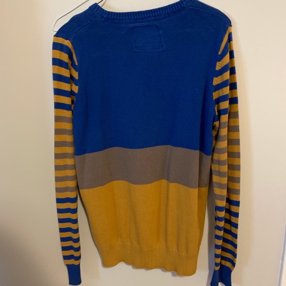 Striped sweater - Picture 4 of 4